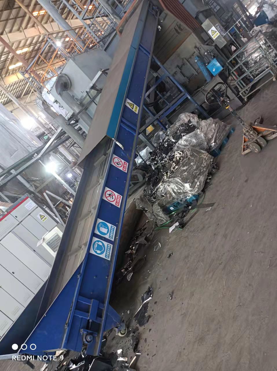 鋰電池正極片破碎處理設備.jpg 鋰電池正極片破碎處理設備.jpg