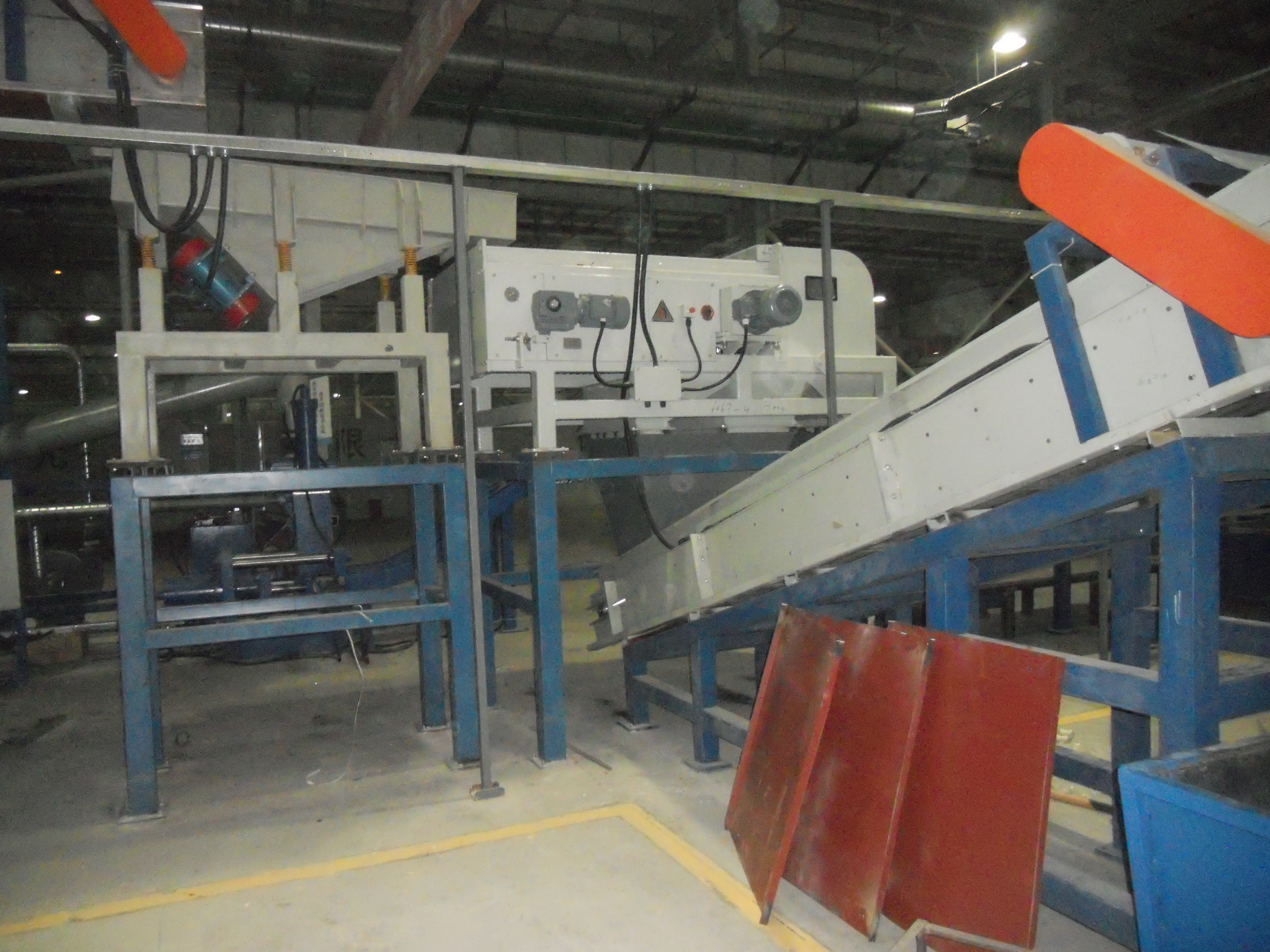 渦電流分選機.jpg 渦電流分選機.jpg